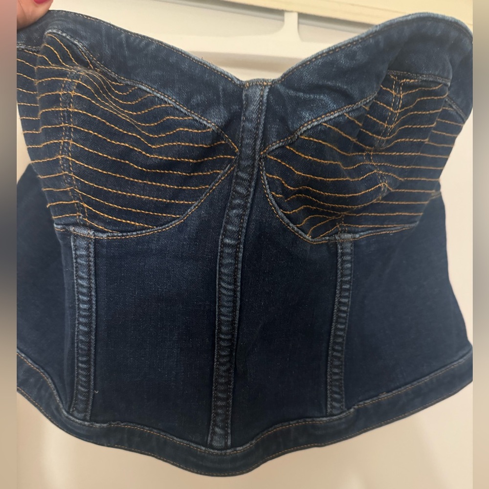 Express woman’s denim crop top